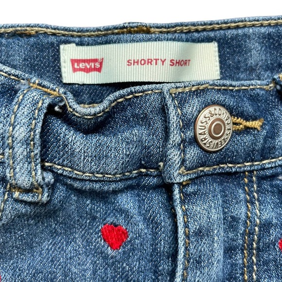 Levi Girls Embroidered Heart Shorty Short Size 5 - Picture 2 of 6